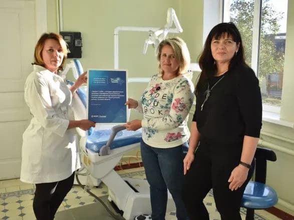 chas-diyati-ukrayino-zhiteli-nevelichkogo-sela-na-sumschini-otrimali-dostup-do-yakisnikh-stomatologichnikh-poslug