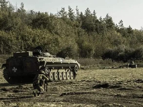 situatsiya-na-fronti-stanom-na-8-listopada-vorog-prodovzhuye-bezuspishni-shturmovi-diyi-na-kilkokh-napryamkakh