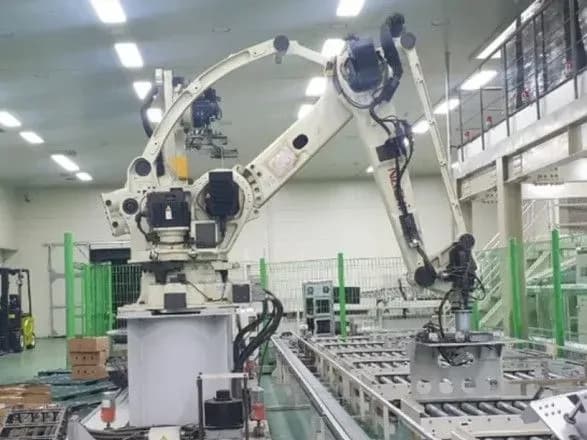 u-pivdenniy-koreyi-robot-na-smert-rozchaviv-cholovika