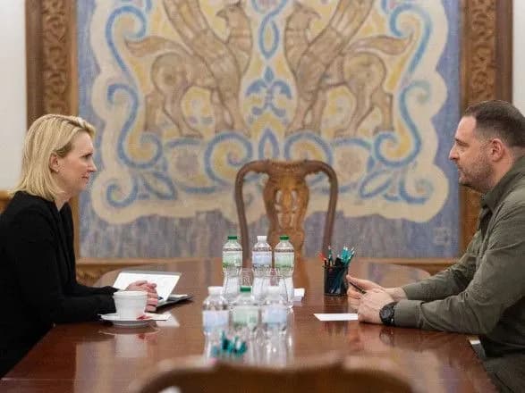 yermak-zustrivsya-iz-poslom-ssha-obgovorili-potochnu-bezpekovu-situatsiyu