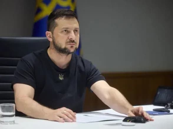 zelenskiy-proviv-stavku-obgovorili-bachennya-deokupatsiyi-bilshu-samodostatnist-schodo-boyepripasiv-ta-droniv-zakhist-khersona-z-ppo