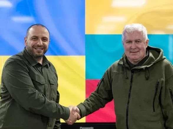 dopomozhut-u-vprovadzhenni-reform-i-borotbi-z-koruptsiyeyu-litva-gotova-nadati-ukrayini-radnikiv