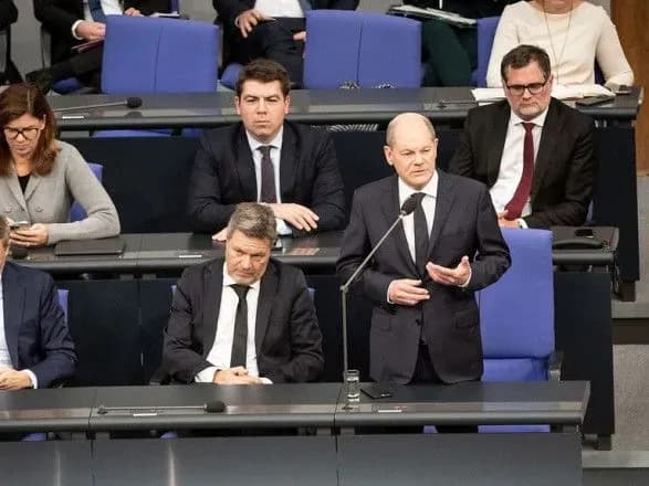 sholts-nazvav-pidtrimku-ukrayini-sered-shesti-nayvazhlivishikh-politichnikh-pitan