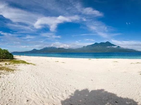 na-filippinakh-stavsya-potuzhniy-zemletrus-magnitudoyu-7-2