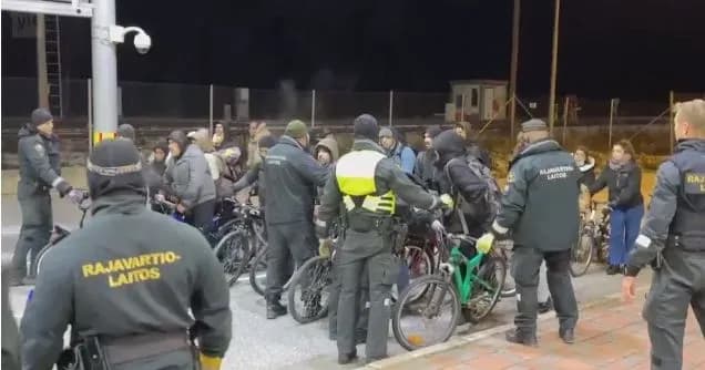 border-guards-use-tear-gas-against-immigrants-trying-to-illegally-enter-finland