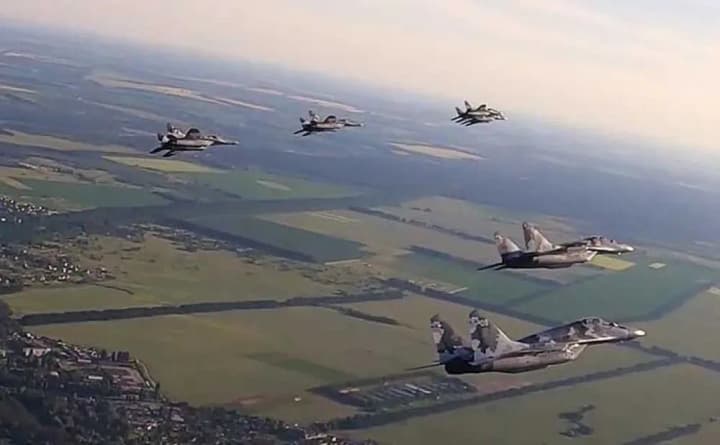 ukrainian-air-force-strikes-at-russian-command-center