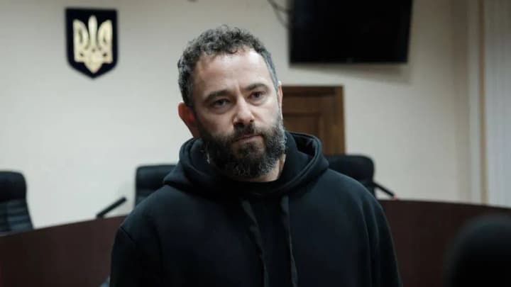 dbr-pro-aresht-maina-dubinskoho-yoho-materi-ta-eksdruzhyny-ydetsia-pro-23-kvartyry-ta-15-avto