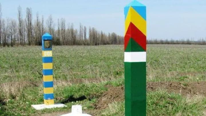 border-guards-show-detention-of-odesa-resident-who-sent-fugitives-to-moldova-for-3-thousand-dollars