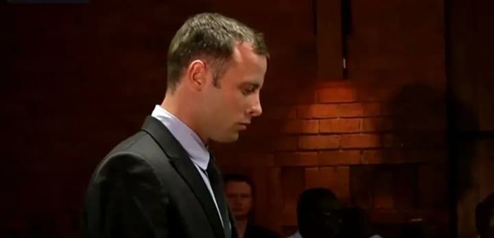 paralimpiiets-oskar-pistorius-vyide-umovno-dostrokovo-cherez-11-rokiv-pislia-vbyvstva-divchyny