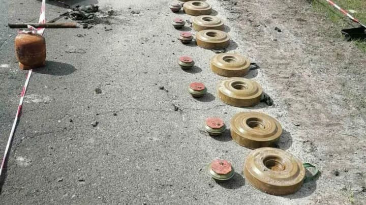 over-a-week-units-of-the-state-special-transport-service-cleared-almost-a-thousand-hectares-of-mines