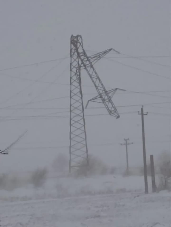 ukrenergo-2046-settlements-in-ukraine-are-without-electricity-due-to-bad-weather