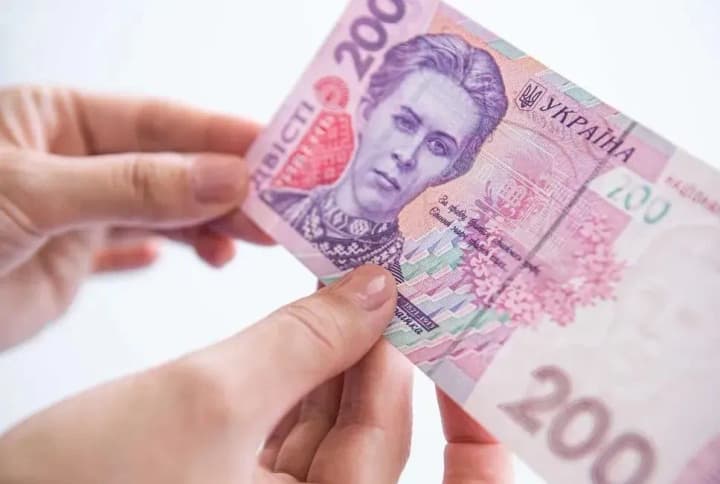 the-government-has-additionally-allocated-more-than-uah-37-million-to-pay-salaries-to-teachers-in-six-regions