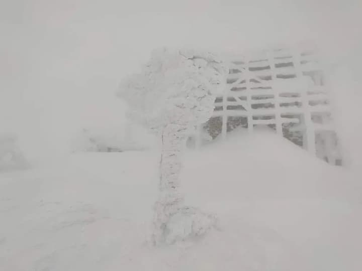 there-is-a-danger-of-avalanches-in-the-carpathians