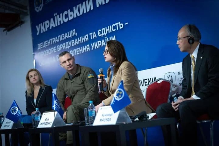 v-2024-godu-biznes-smozhet-poluchit-ot-gosudarstva-15-tisyach-grantov-na-razvitie-minekonomiki