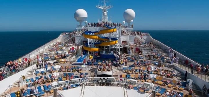 for-the-first-time-since-the-pandemic-demand-for-cruise-travel-is-growing-next-year-could-be-a-record-year-for-global-operators