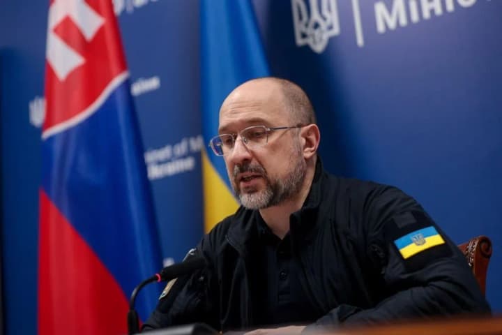 shmyhal-discussed-bilateral-cooperation-between-ukraine-and-slovakia-with-slovak-counterpart-fico