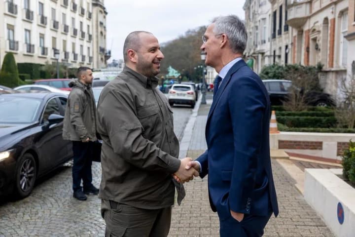 defense-minister-umerov-discusses-with-stoltenberg-nato-support-and-the-needs-of-the-ukrainian-army-in-winter