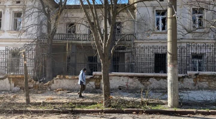 in-kherson-region-1-person-was-killed-5-others-were-wounded-in-russian-attacks