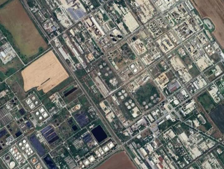 lukoil-mozhe-prodaty-svoi-aktyvy-u-bolharii-vkliuchno-iz-naibilshym-npz-cherez-obmezhennia-na-import-z-rosii-nafty