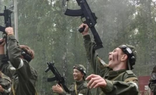 rosiiany-rozbudovuiut-merezhu-militaryzovanykh-klubiv-sered-ukrainskykh-pidlitkiv-na-tot