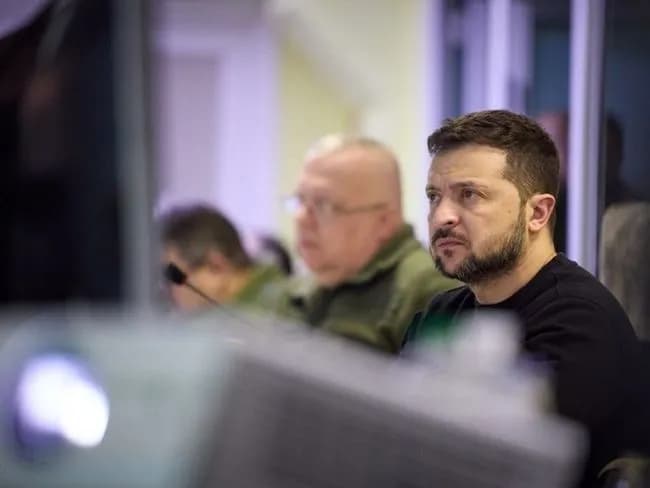 vazhni-dlya-peregovorov-s-yes-i-kreditnikh-otnoshenii-zelenskii-anonsiroval-golosovanie-v-vr