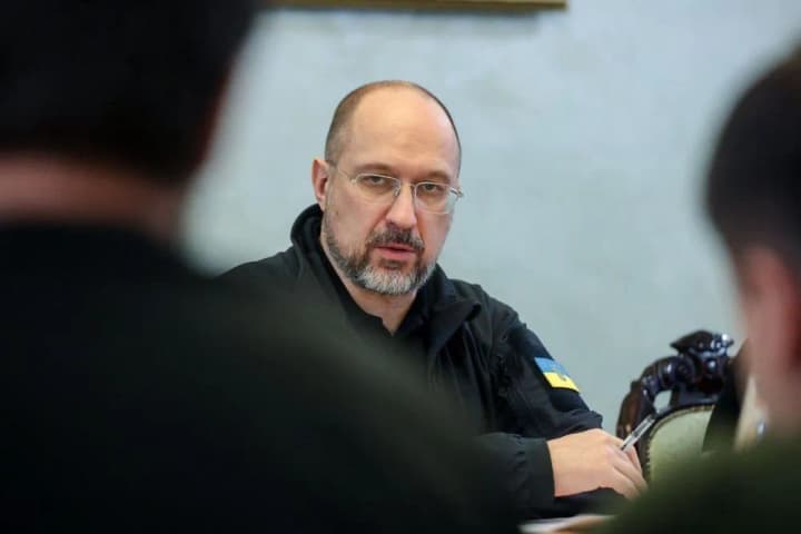 zatoplennia-tuneliu-kyivskoho-metro-shmyhal-doruchyv-zibraty-komisiiu-z-nadzvychainykh-sytuatsii-klychka-chekaiut-iz-dopoviddiu