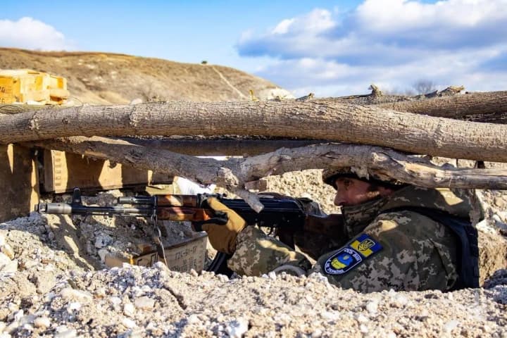 ukrainian-armed-forces-destroyed-two-enemy-fuel-and-lubricants-depots-45-clashes-took-place-in-the-frontline-over-the-last-day