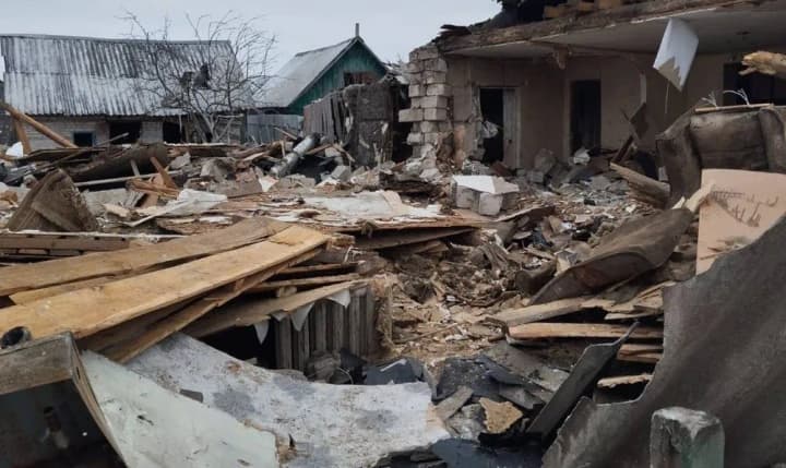 during-the-day-the-occupants-fired-8-times-at-the-border-of-sumy-region-52-explosions-were-recorded