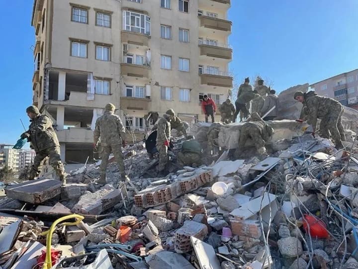 negligent-workmanship-in-a-building-in-the-turkish-province-of-hatay-the-defendants-were-sentenced-to-more-than-22-years-in-prison