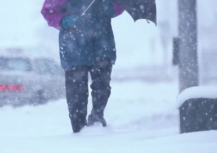 prosim-uchastnikov-dorozhnogo-dvizheniya-bit-maksimalno-vnimatelnimi-v-kgga-predupredili-o-slozhnikh-pogodnikh-usloviyakh-v-stolitse