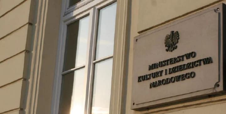 polands-new-government-has-changed-the-leadership-of-the-largest-state-owned-media-outlets