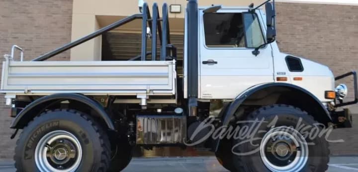autographed-in-the-cabin-schwarzeneggers-customized-mercedes-is-up-for-auction