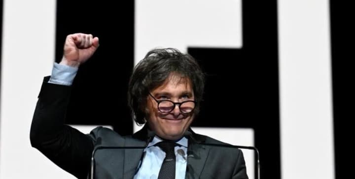 argentinas-new-president-signs-decree-on-more-than-300-economic-reforms