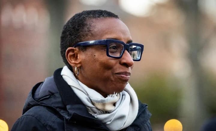 president-of-harvard-university-is-suspected-of-plagiarizing-a-research-paper