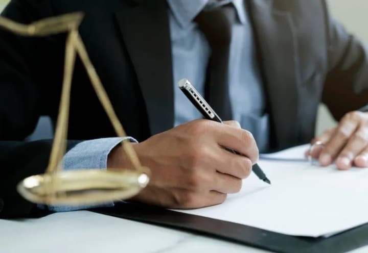 dbr-vstanovyly-zviazok-sia-royal-pay-europe-z-rf-rozghliadaietsia-zastosuvannia-sanktsii-shchodo-stiahnennia-ponad-18-mlrd-hrn-u-dokhid-ukrainy