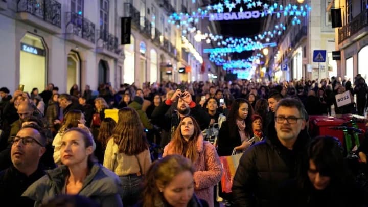 the-worlds-population-grew-by-75-million-this-year