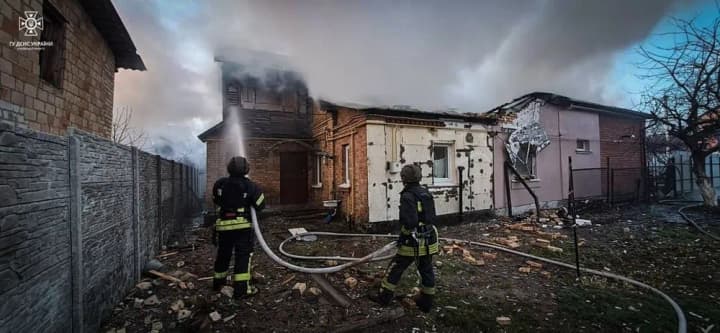 17-houses-damaged-liquidation-of-the-aftermath-of-the-russian-air-strike-continues-in-kyiv-region