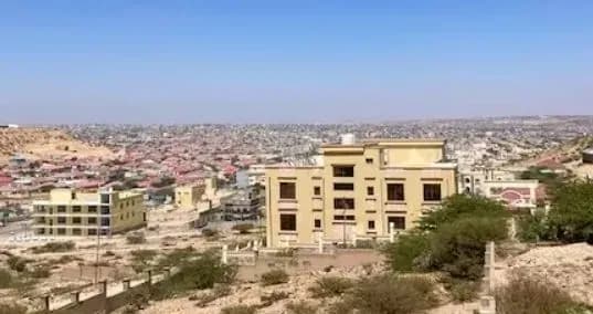 somali-zasudzhuie-kontakty-efiopii-z-separatystskym-anklavom-somalilend-shchodo-dostupu-do-chervonoho-moria