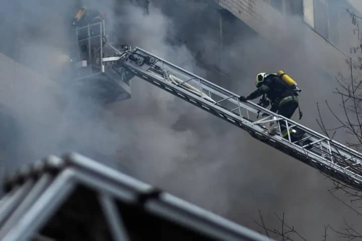 frantsiya-reshitelno-osuzhdaet-massirovannii-aviaudar-rf-po-ukraine