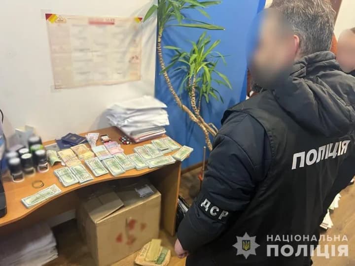 almost-six-million-hryvnias-seized-police-detain-a-group-of-racketeers-in-zhytomyr-region