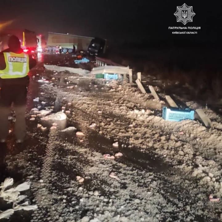 masshtabnoe-dtp-pod-kievom-stolknulis-6-avto-dvizhenie-v-napravlenii-chernigova-zatrudneno