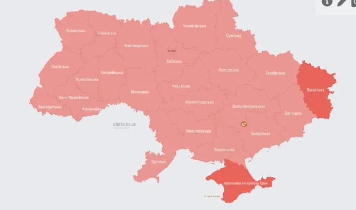 v-dnipri-prolunaly-vybukhy-v-ps-zsu-poperedyly-pro-pusk-vorozhykh-raket