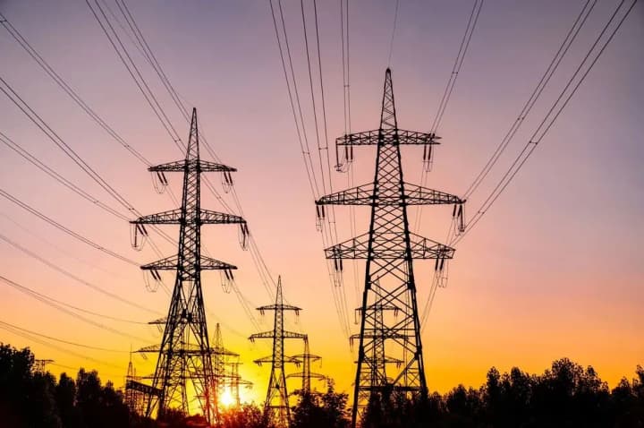 z-pochatku-roku-dtek-vidnovyv-elektropostachannia-75-tysiach-domivkam-donechchyny-zazhyvleno-oseli-v-zoni-boiovykh-dii