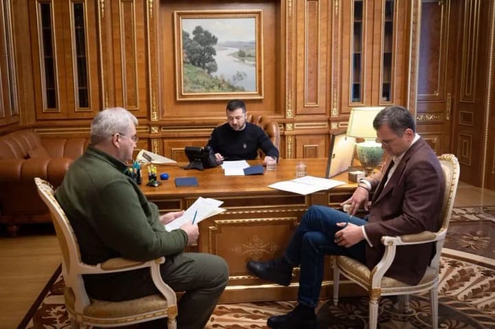 our-common-border-should-be-a-border-of-unity-zelenskyy-talks-to-duda