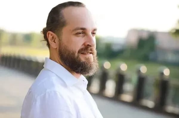 former-kharkiv-mayor-hennadiy-kernes-son-kyrylo-may-be-used-by-fugitive-former-party-of-regions-members