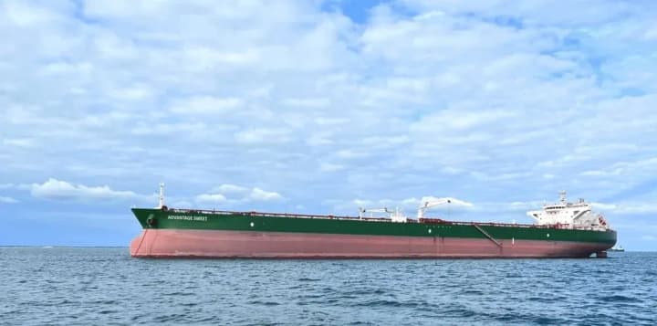 iranski-viiskovi-zakhopyly-naftovyi-tanker-v-omanskii-zatotsi