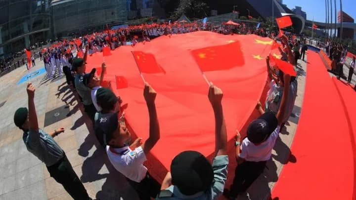 torhivlia-kytaiu-ta-rosii-dosiahla-rekordnoho-rivnia-u-2023-rotsi-na-tli-spadu-v-torhivli-u-ssha