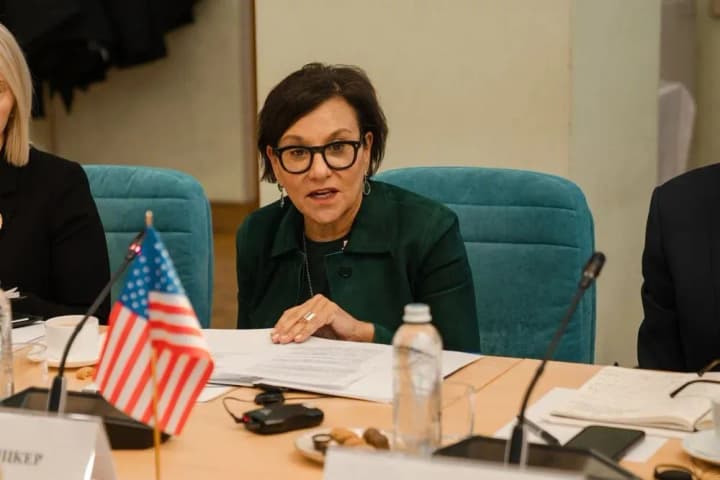 spetspredstavnytsia-ssha-pritsker-zustrilas-iz-predstavnykamy-naibilshykh-ukrainskykh-kompanii-eksporteriv