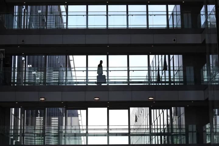 belgian-state-security-warns-of-new-methods-of-espionage-by-russia-and-china