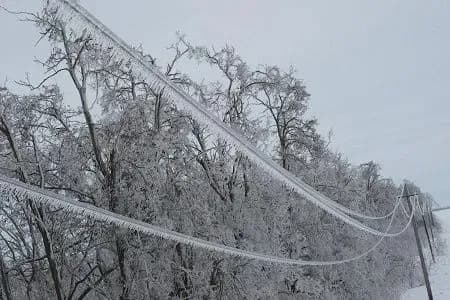 in-kryvyi-rih-about-8000-people-were-left-without-electricity-due-to-bad-weather